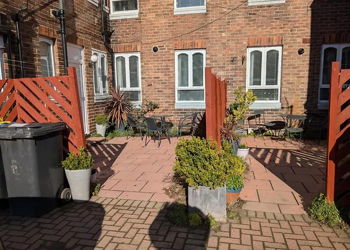 Apartment With Outside Patio And Car Space