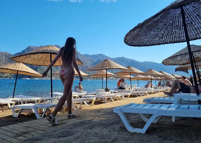 Deniz Manzarali, Plaja 100 Metre, Luks Daire 2