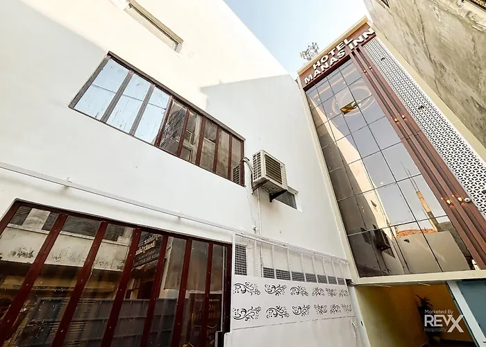 Hotel Manas Inn
