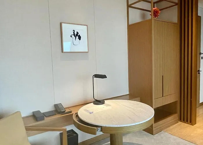 The Atlantiis Suite Near Igi Airport