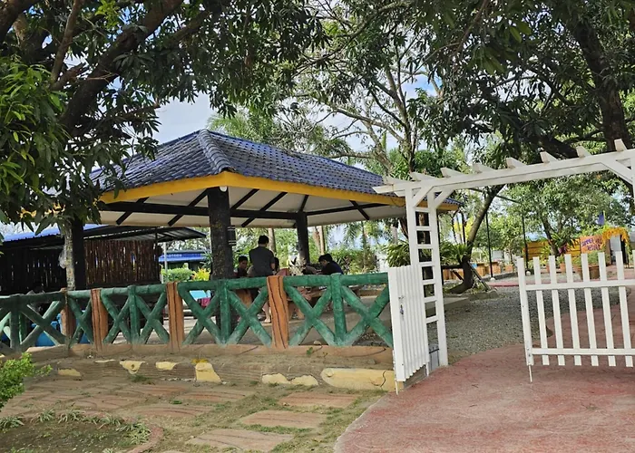 Summerville Hotel And Resort