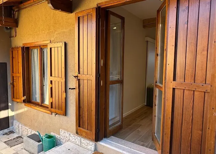 Breva'S Flat Bellagio - Above The Lake, Beyond The Ordinary