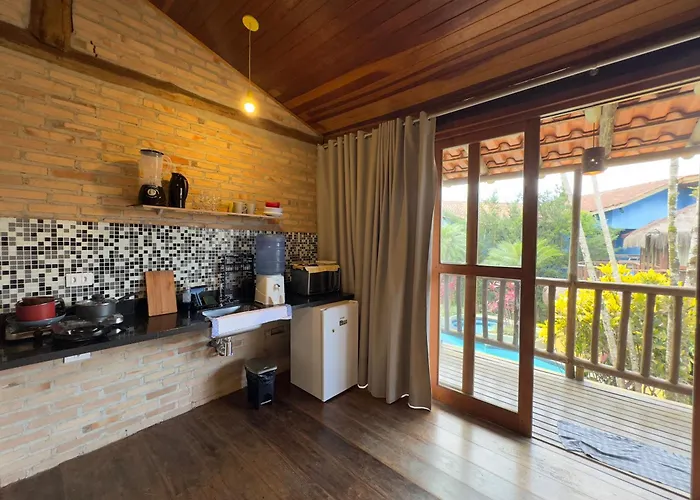 Condominio Pousada North Shore Maresias: Beachfront Studios with Kitchen and Amenities