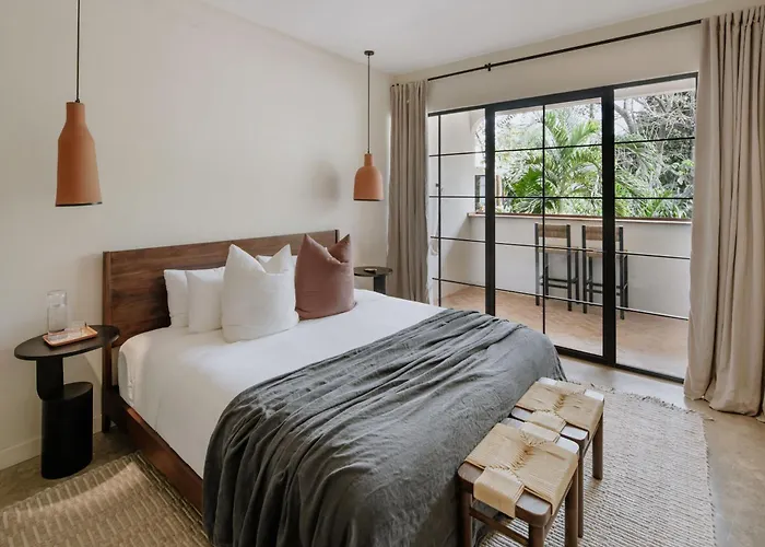 Sendero Hotel & Villas