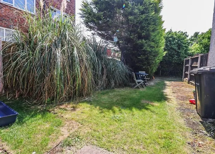 Zetland House Apartment - First Floor With Garden And Parking