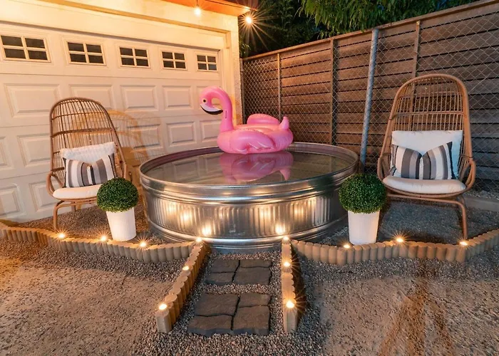La Karaoke Fire Pit Ping-Pong Cowboy Pool