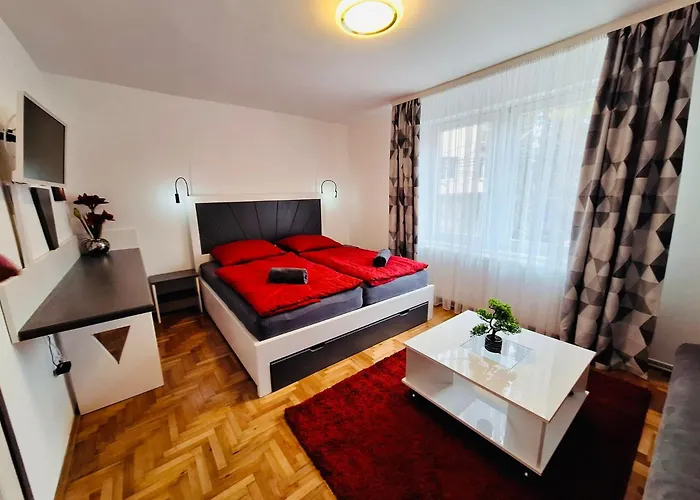 Iskolakert Apartman