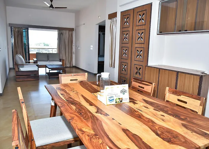 Coral Shelters Service Apartments Iyer Bungalow