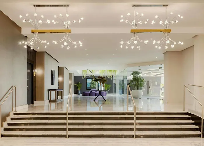 Renaissance Panama City Hotel