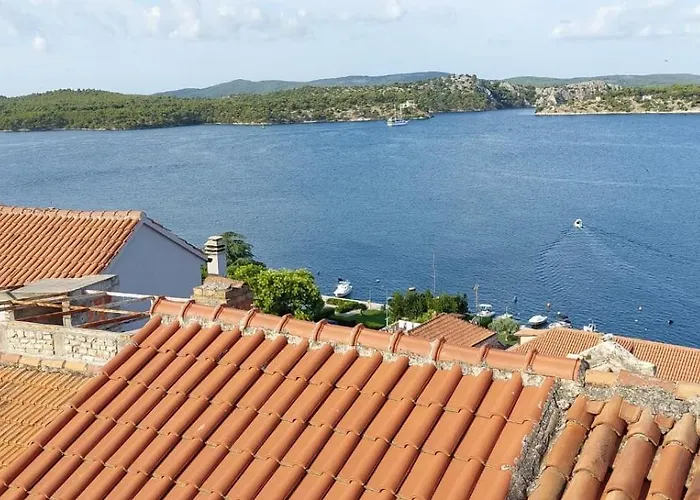 Torriano Holiday House