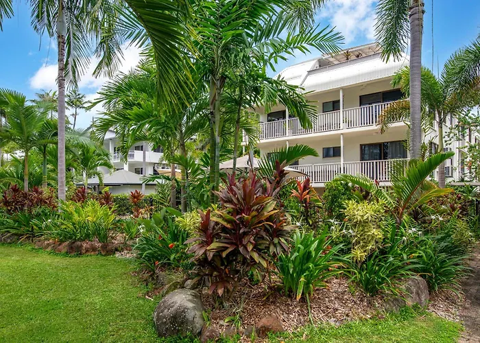 Tropical Reef Apartments