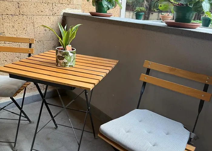 Il Giardinetto Di Elelu' Private Garage