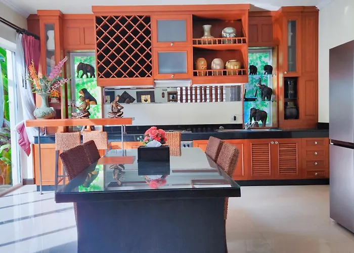 Prima Karon Villa