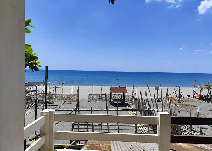 Calishores Beachfront Resort