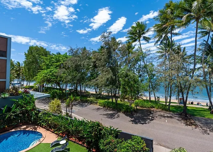 Paringa Beachfront Apt 7 With Ocean Views & Spa