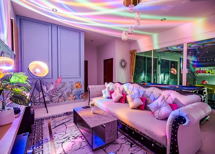 M4 Billion Pool Villa Cha-Am