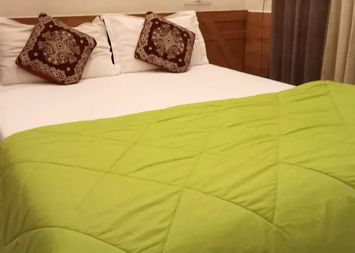 Sapphire Inn