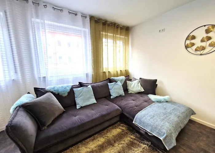 Zentrale Wohnung In Goeppingen, Bahnhof Fusslaeufig Erreichbar