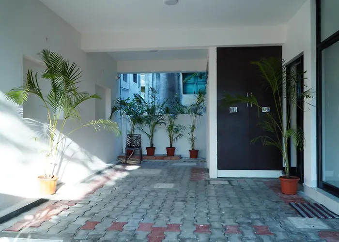 Happy Serviced Apartments