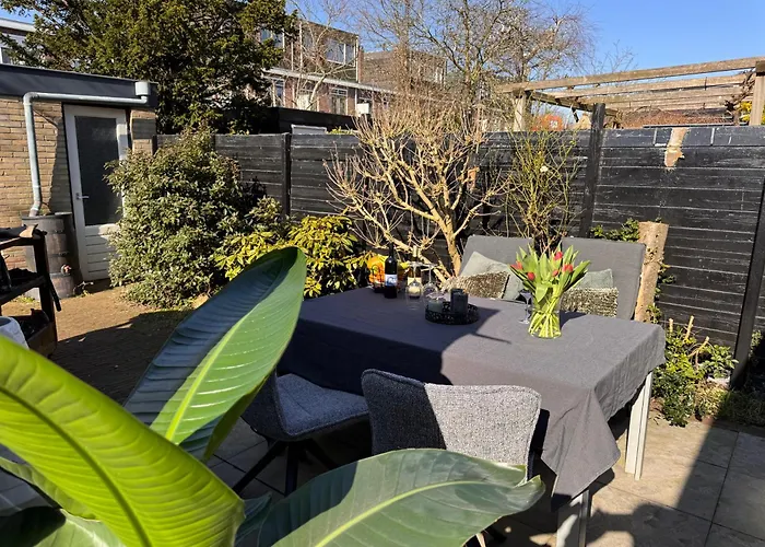 Holiday Home In Center Haarlem Near Bloemendaal-Zandvoort Beach Private Garden