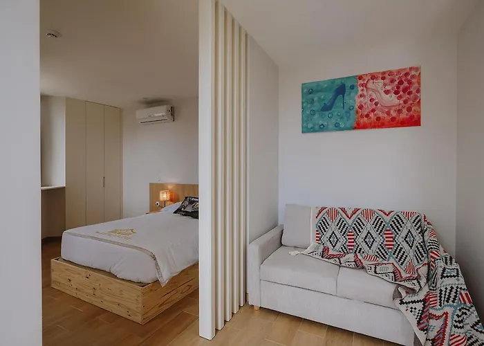888 Hostel&Suites