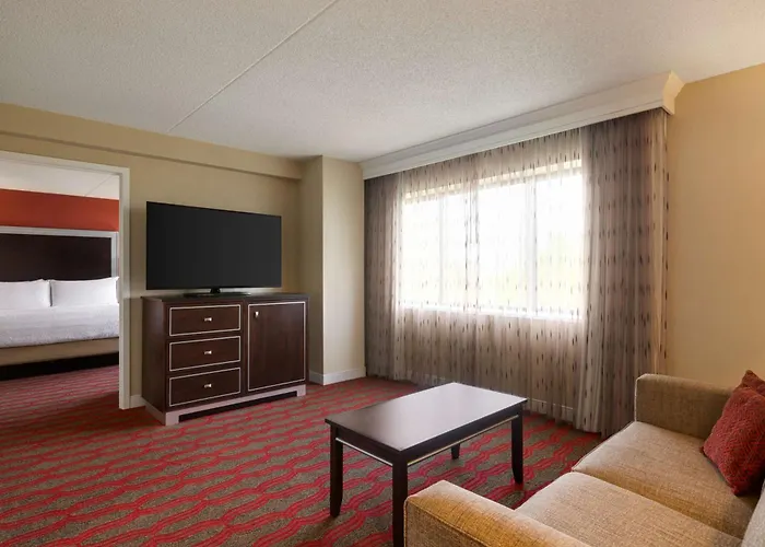 Doubletree By Hilton New York-Laguardia