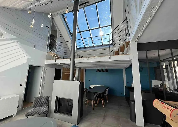 Restored Loft In Trouville