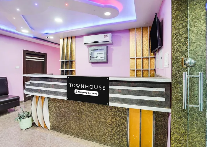 Super Townhouse Butler Road Near Maripur Chowk