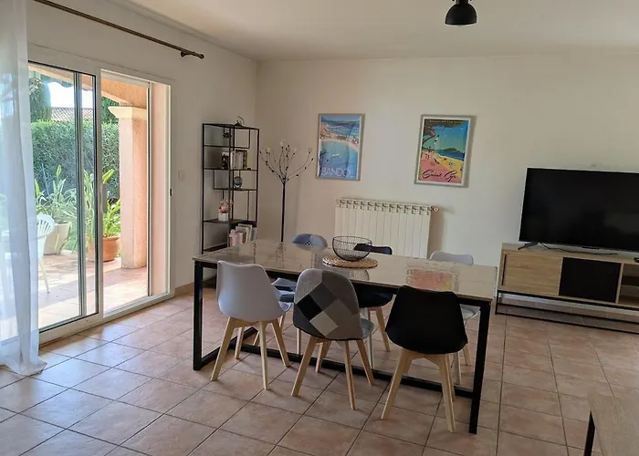 Entre Plage Et Vignobles Maison Trois Chambres