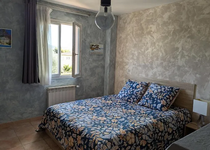 Entre Plage Et Vignobles Maison Trois Chambres