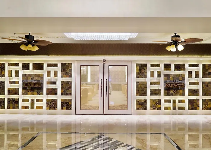 Balaji Palace Kashi - By Four Leaf Hotels