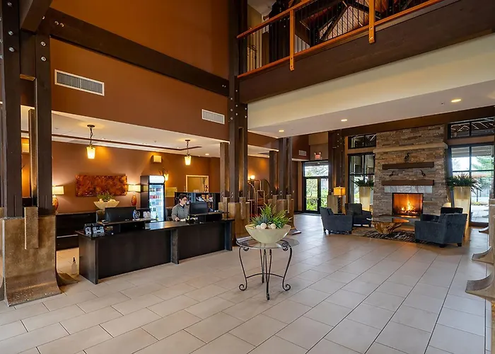 Sunrise Ridge Waterfront Resort