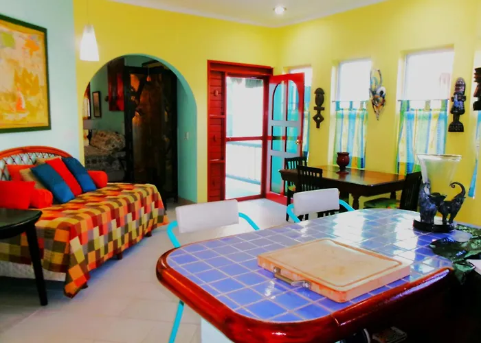 Casa Gatos Suites