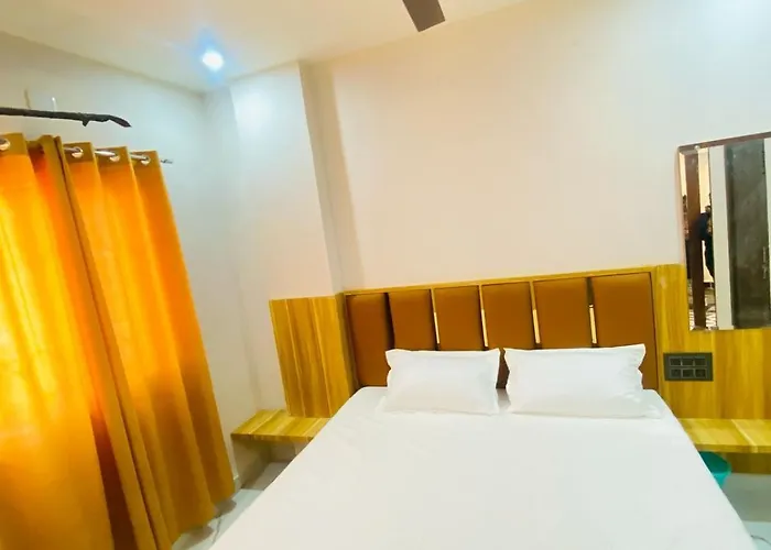 Gyanav Hotel And Restaurant