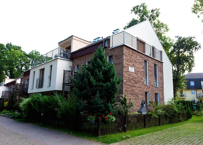 Apartament Ikar Z Wlasnym Ogrodkiem, Bardzo Blisko Morza
