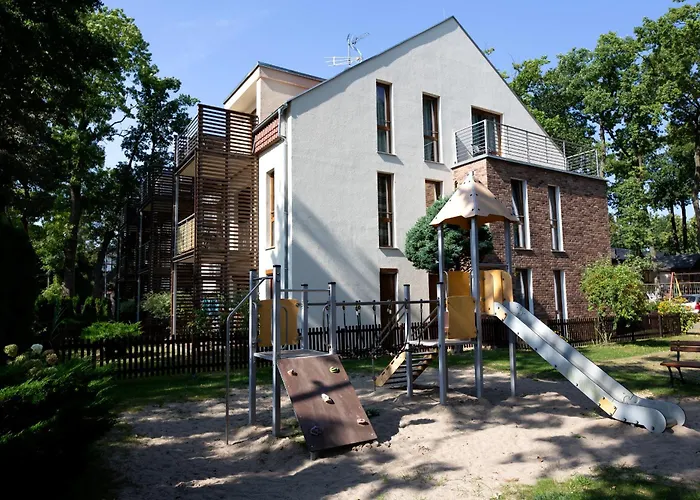 Apartament Ikar Z Wlasnym Ogrodkiem, Bardzo Blisko Morza