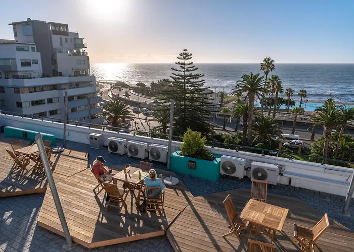 Mojo Hotel & Market