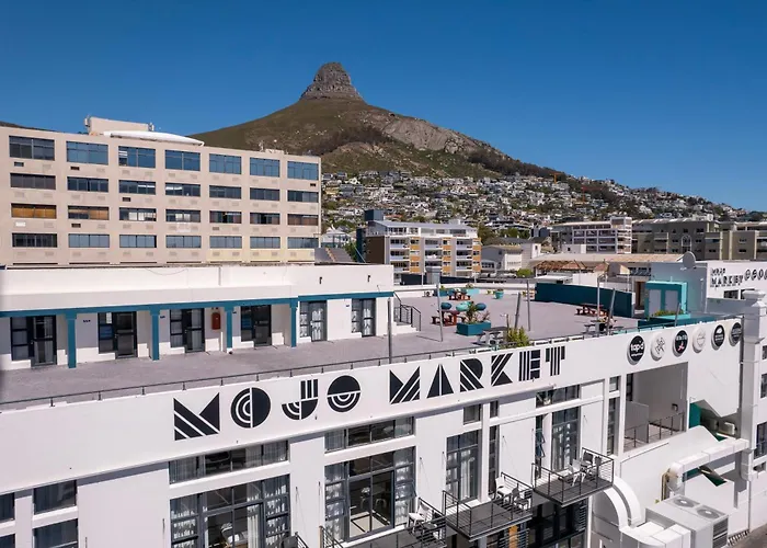 Mojo Hotel & Market