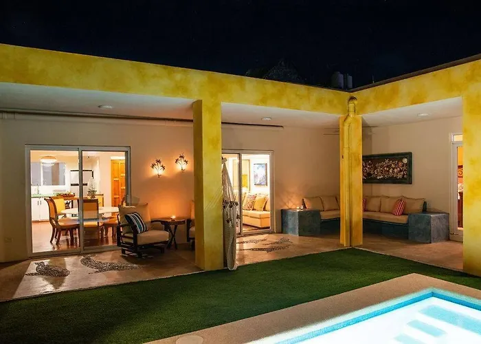 Walk To Malecon, Private Pool And Garden