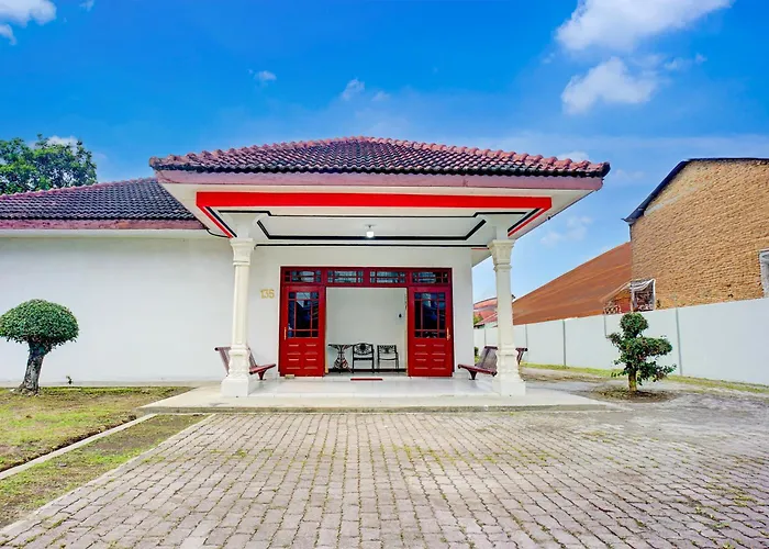 Hotel O Krakatau Near Universitas Muhammadiya Sumatra Utara