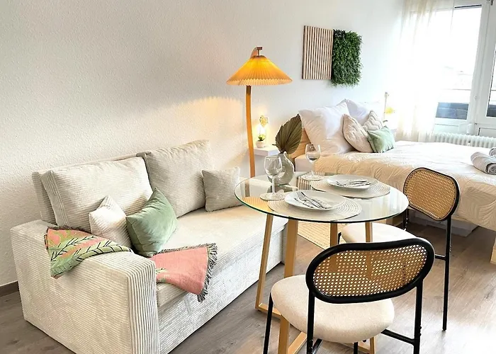 W&D Living-Tete De Fleur-Balkon Ueber Schlossarkaden