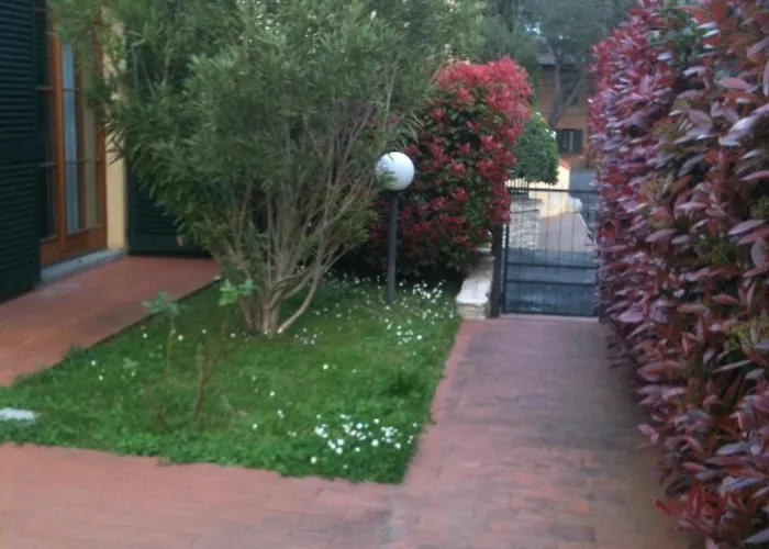 Villa 3 Floors Independent Garden And Garage