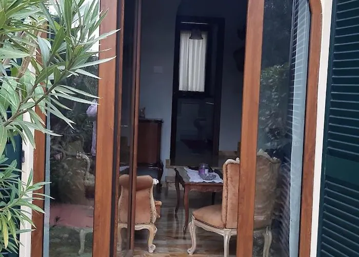 Villa 3 Floors Independent Garden And Garage