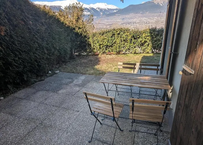 Appartement Entier Avec Terrasse Et Jardin