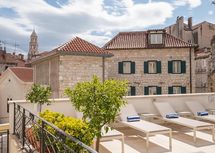 Marmont Heritage Hotel (Adults Only)