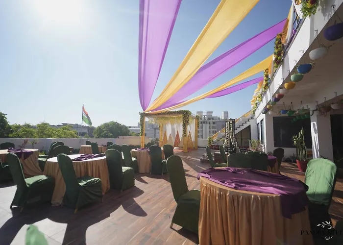 Hotel Anand Villa