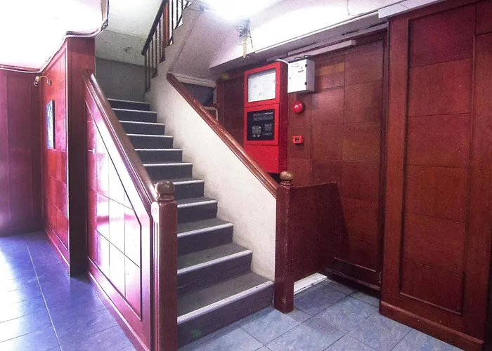 Hotel O Mayfair Hotel