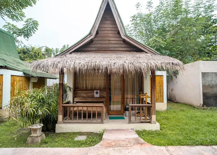 H2O Peaceful Yoga Resort