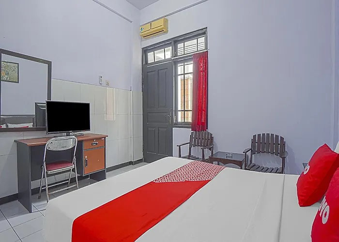 Oyo Life 90589 Palem Garden Hotel