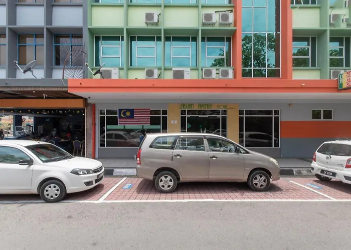 Capital O 89344 Labuan Avenue Hotel